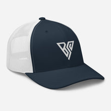 Load image into Gallery viewer, ROAM DISCOVER EXPLORE Trucker Cap