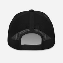 Load image into Gallery viewer, ROAM DISCOVER EXPLORE Trucker Cap